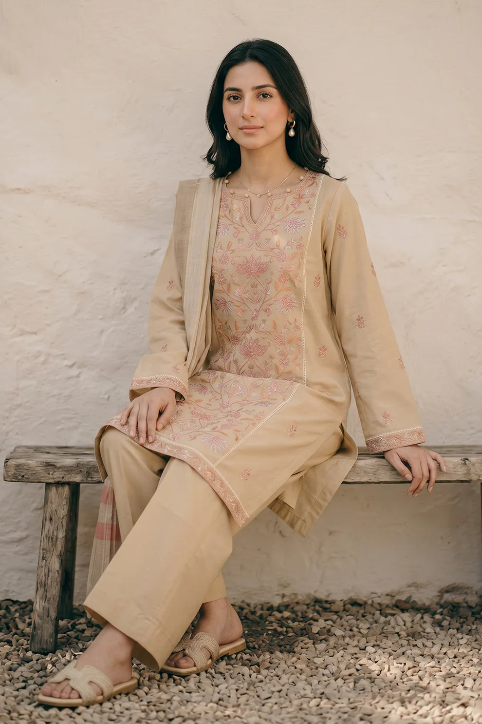 Embroidered Crosshatch 3-Piece Suit – Light Beige
