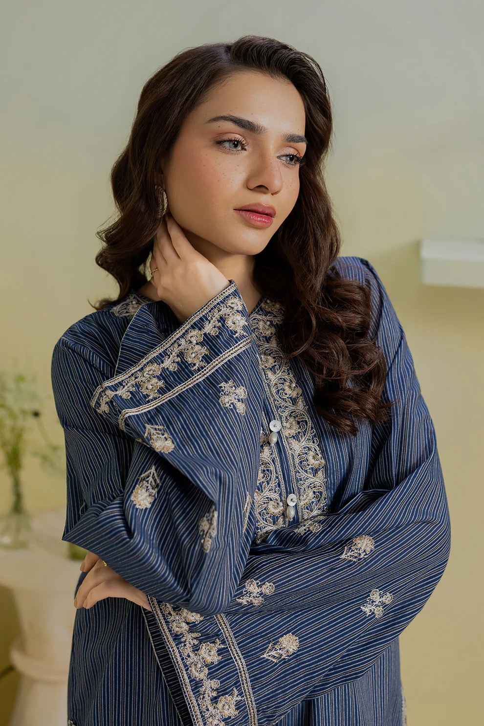 Embroidered Crosshatch 3-Piece Suit – Deep Grey