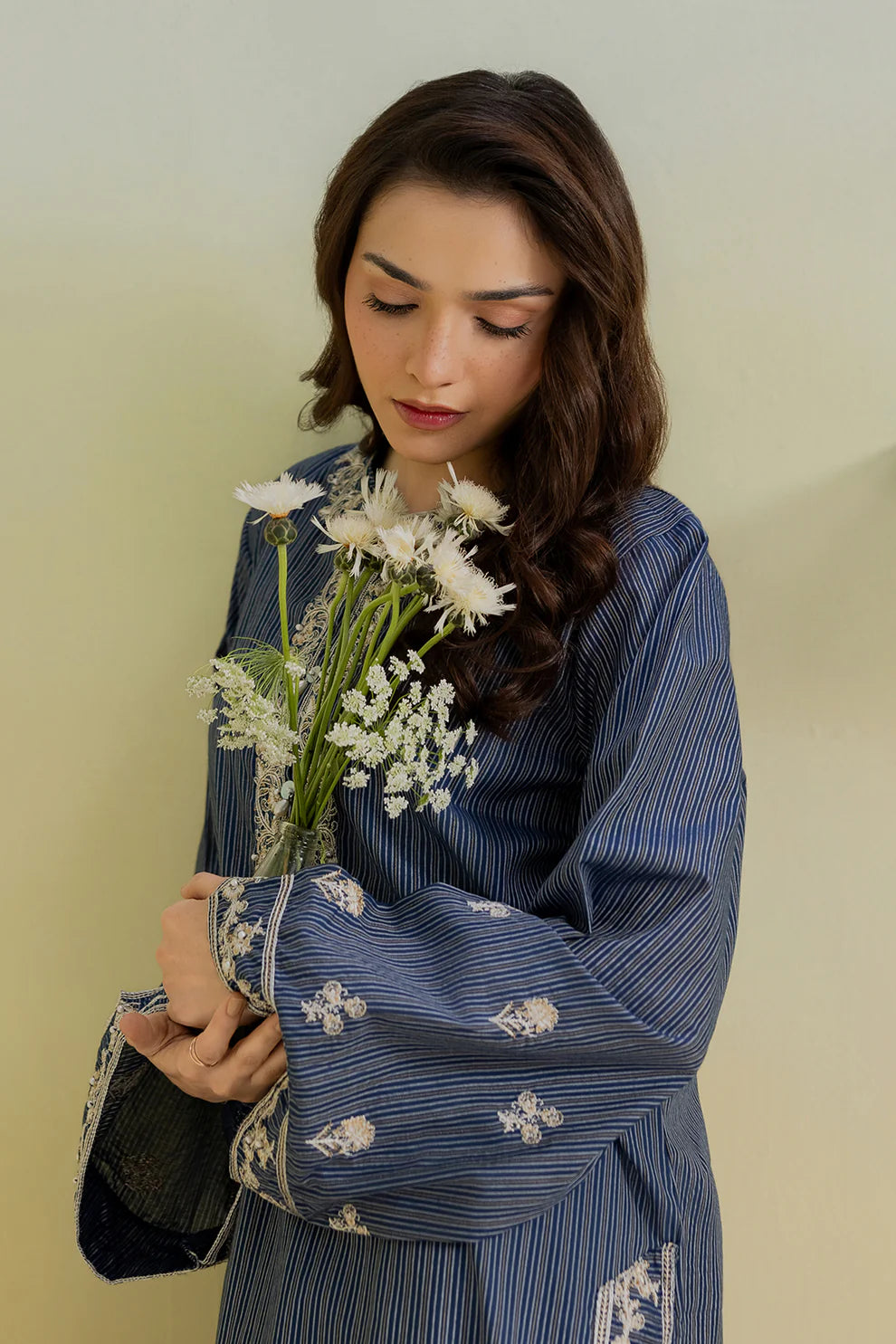 Embroidered Crosshatch 3-Piece Suit – Deep Grey