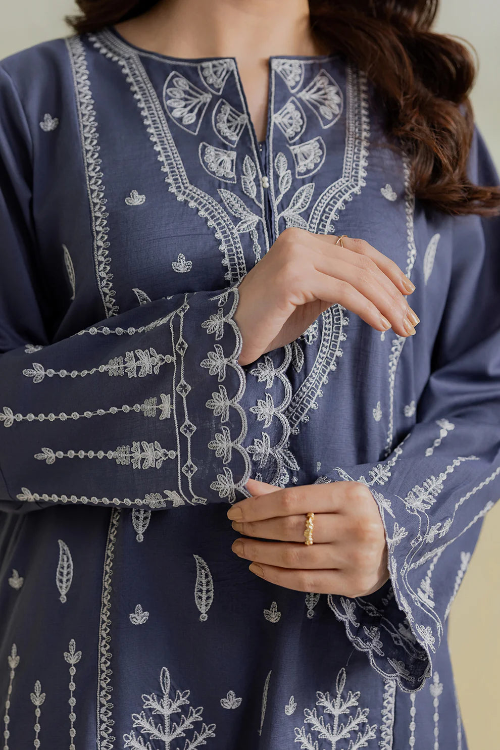 Embroidered Crosshatch 3-Piece Suit – Deep Grey