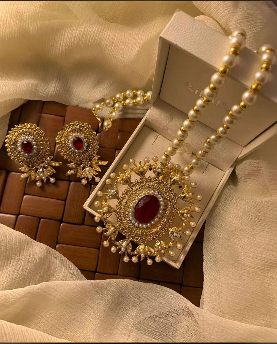 Hanina Pearl Locket Set by Rawayat - 6 Colors