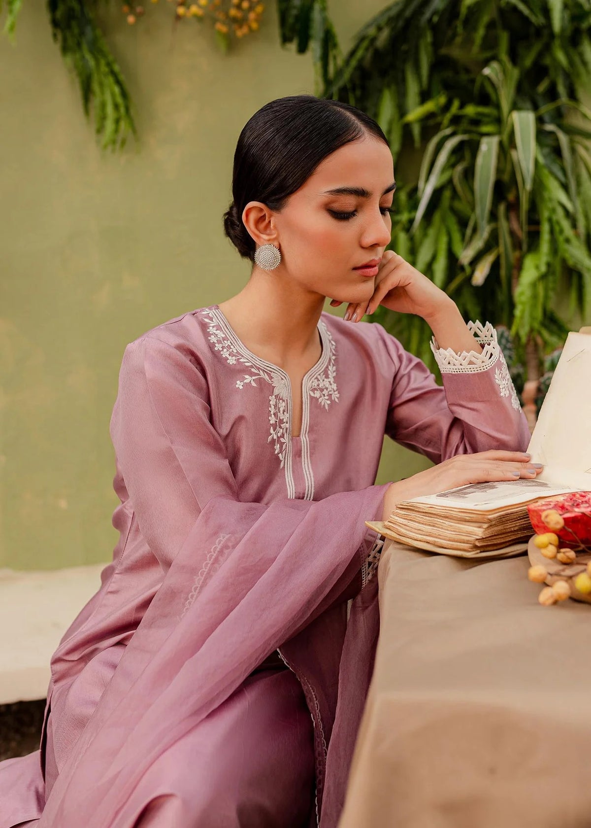 Luxury Silk Pret - Aura
